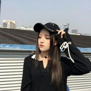 Meet your Posher, Minna